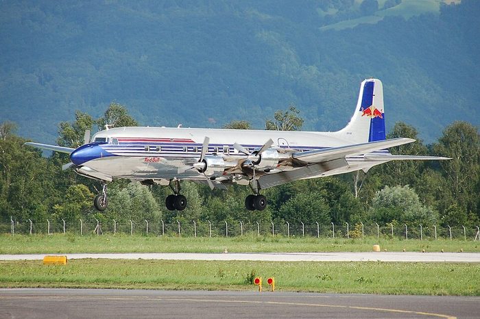 Vuela el Douglas DC-6