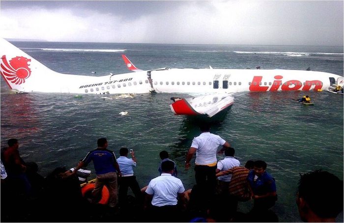 El 737 que amerizó en Bali y no mató a nadie
