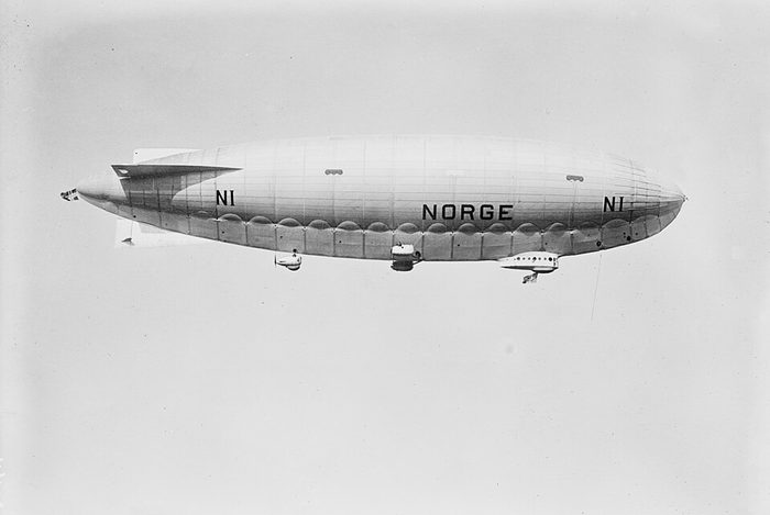 El dirigible Norge sobre el Polo Norte