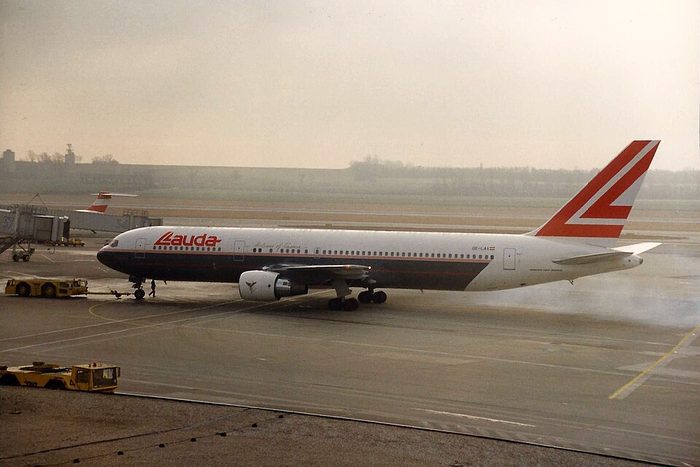 Lauda Air 004