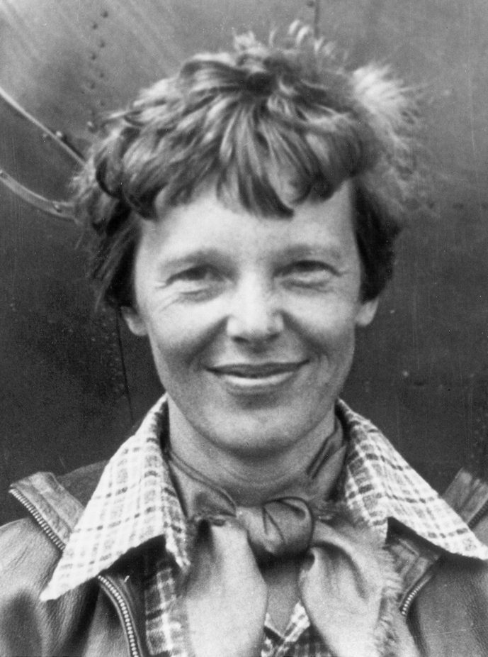 Desaparece Amelia Earhart