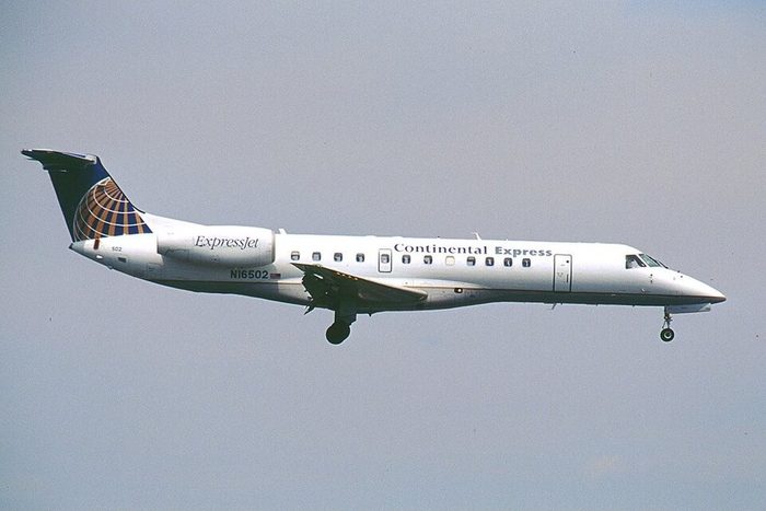 Vuela el ERJ-145