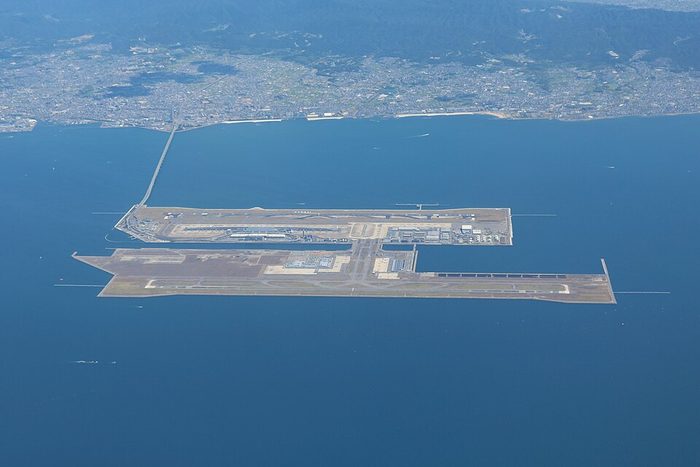Kansai, el aeropuerto sobre el mar