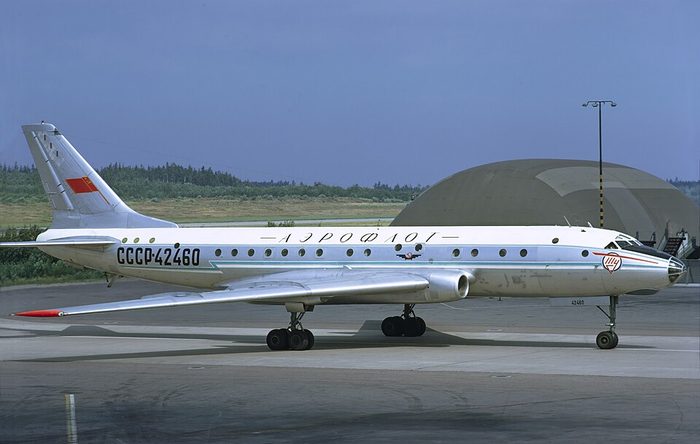 El Tu-104 lleva a sus primeros pasajeros