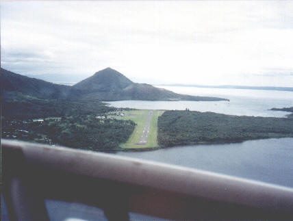 Tokua Airport