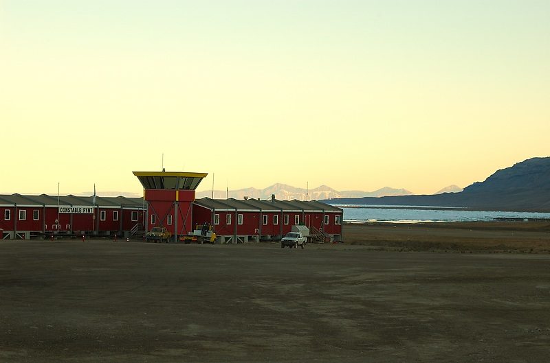 Neerlerit Inaat Airport