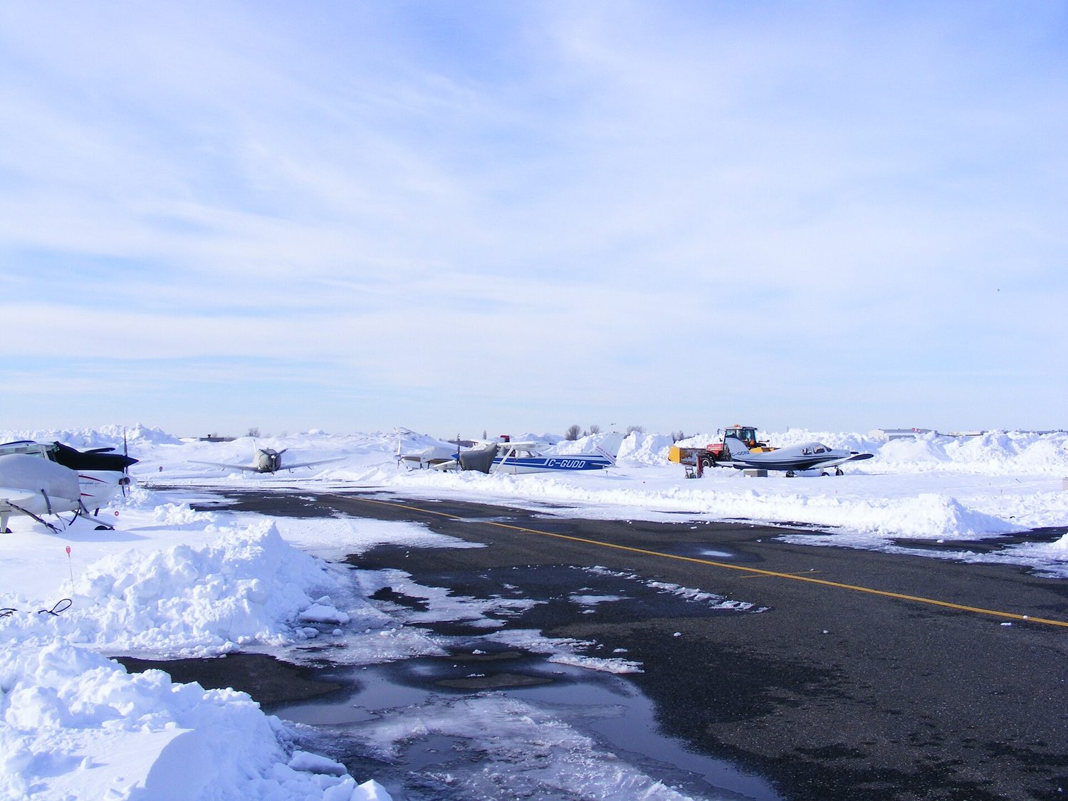 MET - Montreal Metropolitan Airport