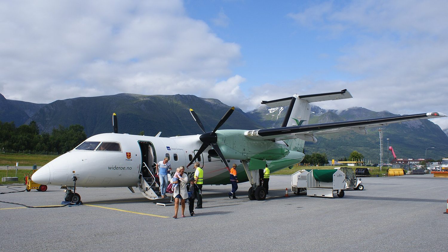 Ørsta-Volda Airport, Hovden