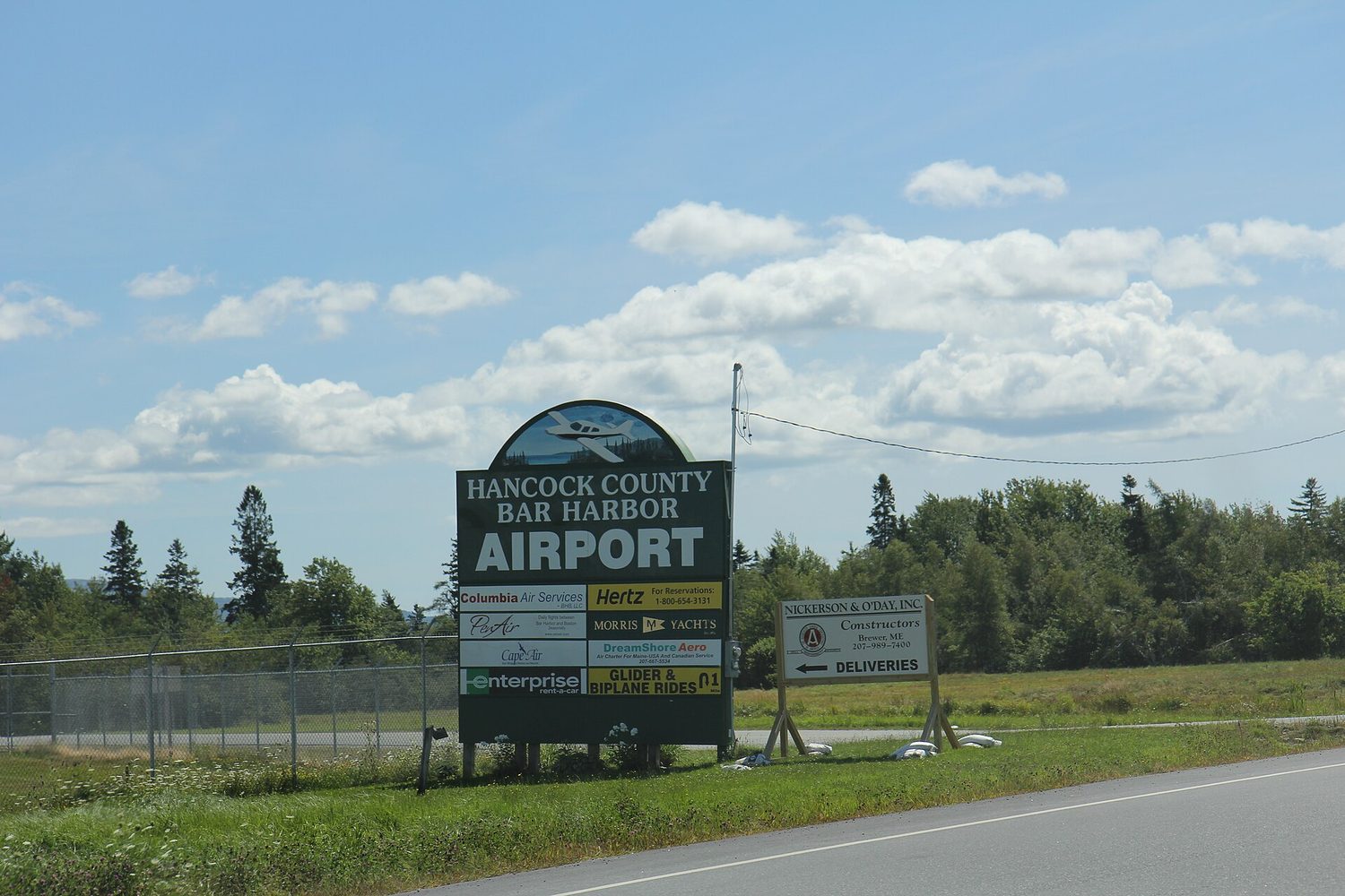 Hancock County-Bar Harbor Airport
