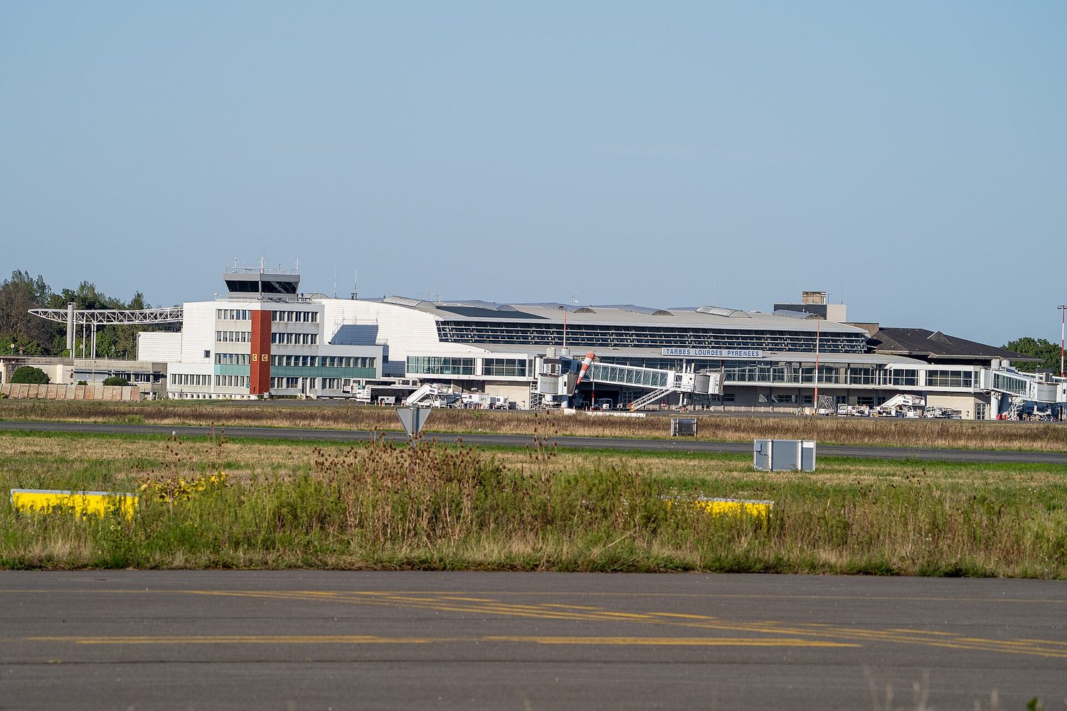 Aeropuerto de Tarbes-Lourdes-Pirineos