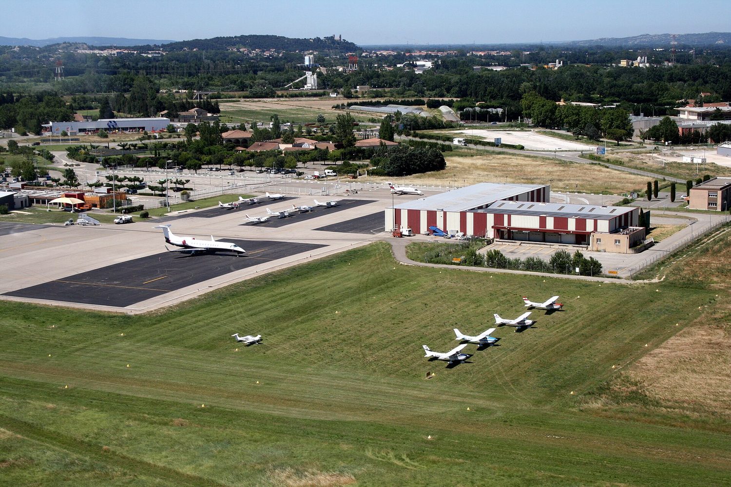 Avignon Caumont airport
