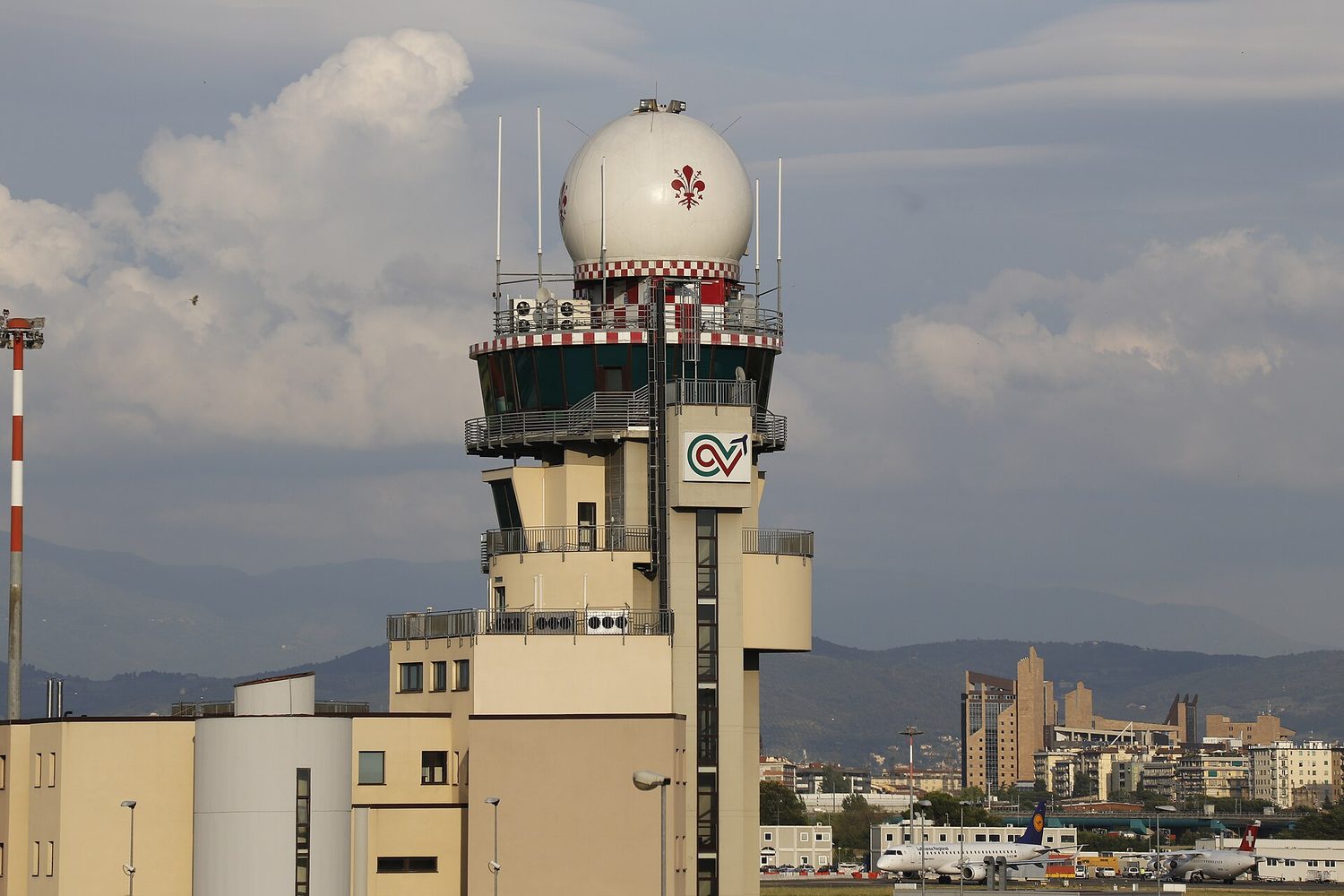 Florence Airport, Peretola