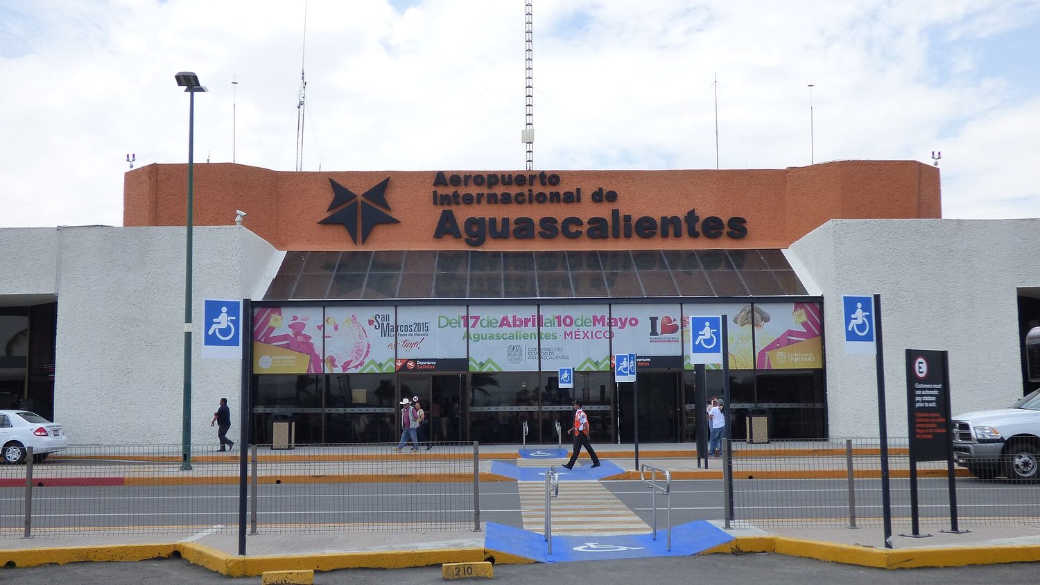 Aeropuerto Internacional Licenciado Jesús Terán Peredo