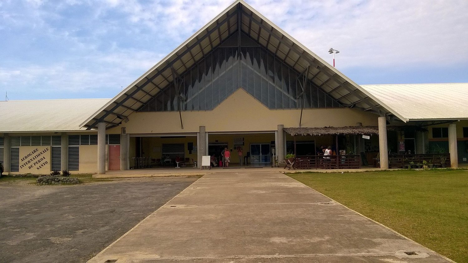 Aeropuerto Internacional de Santo-Pekoa