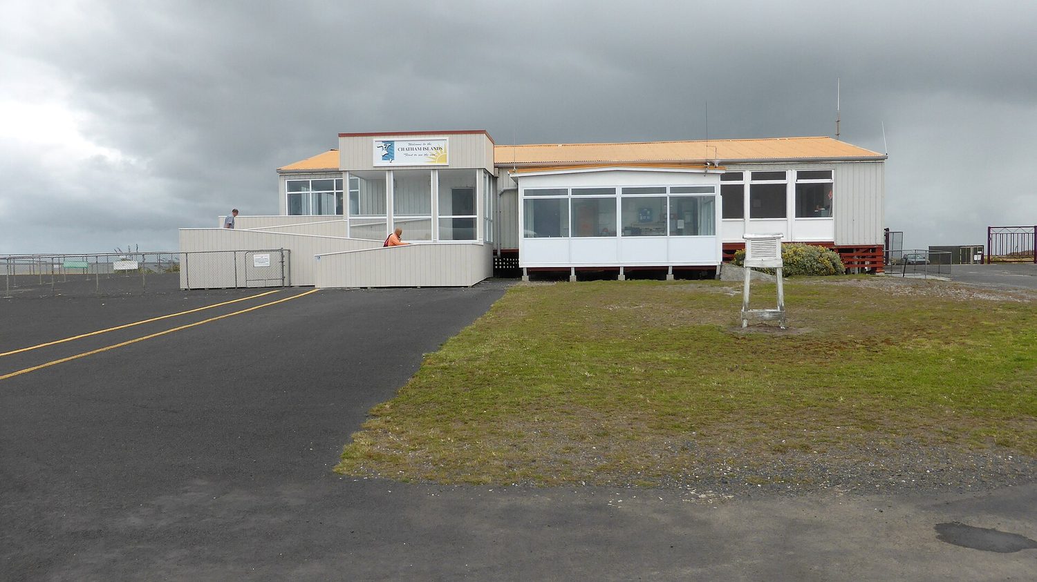 Inia William Tuuta Memorial Airport