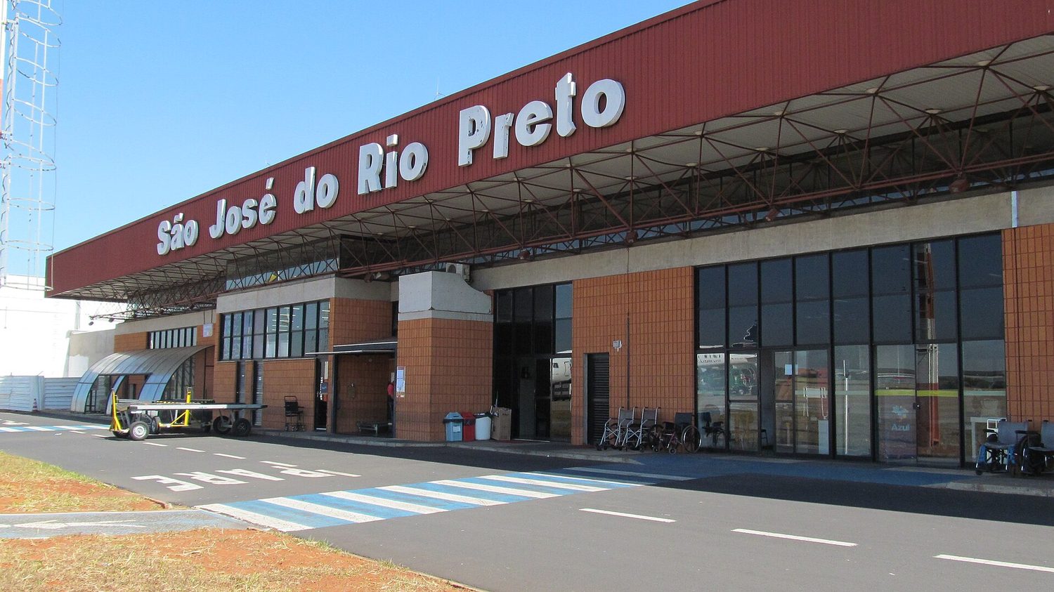 Prof. Eribelto Manoel Reino State Airport