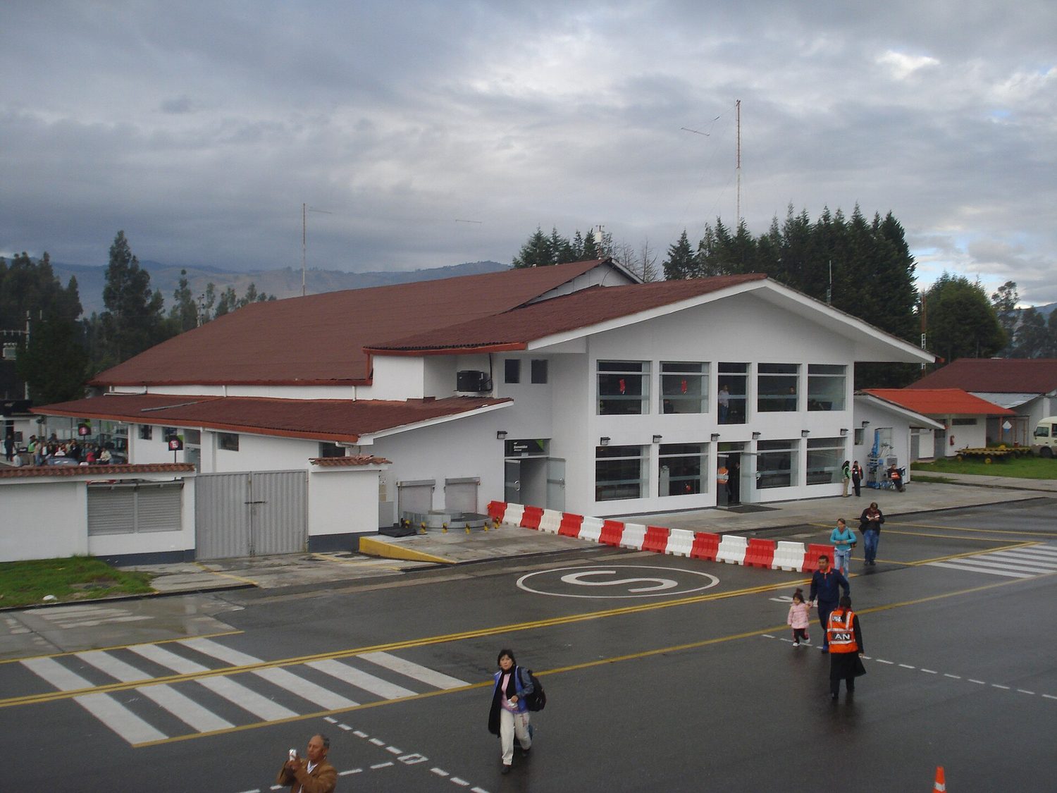 Aeropuerto Mayor General FAP Armando Revoredo Iglesias