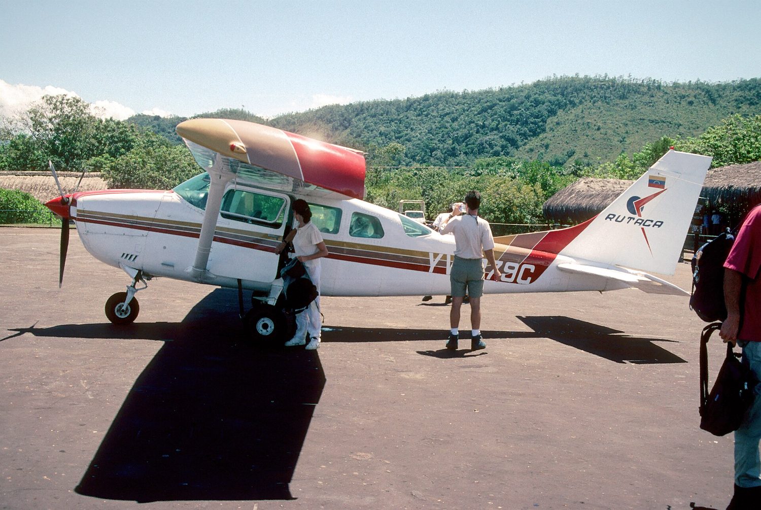 Canaima Airport