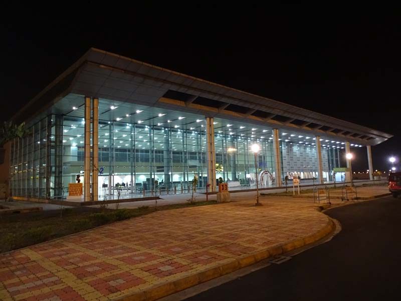 Aeropuerto Kazi Nazrul