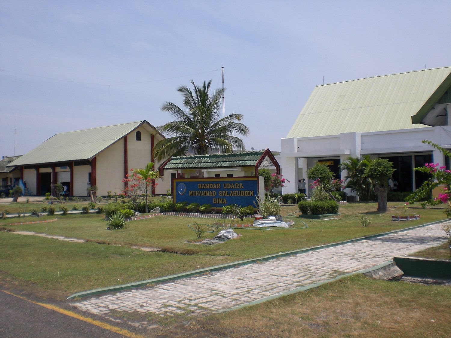 Sultan Muhammad Salahuddin Airport